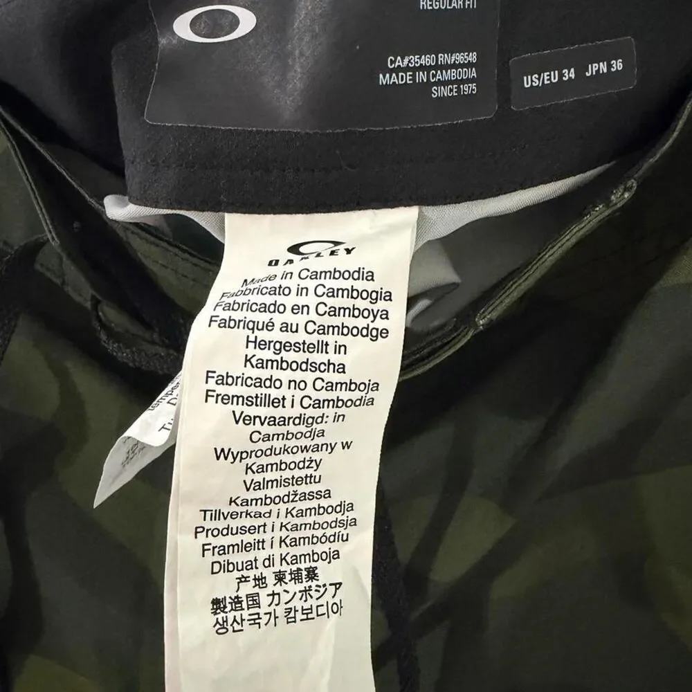 Oakley Men's Green and Khaki Shorts